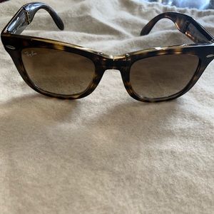 Ray Ban folding waferers